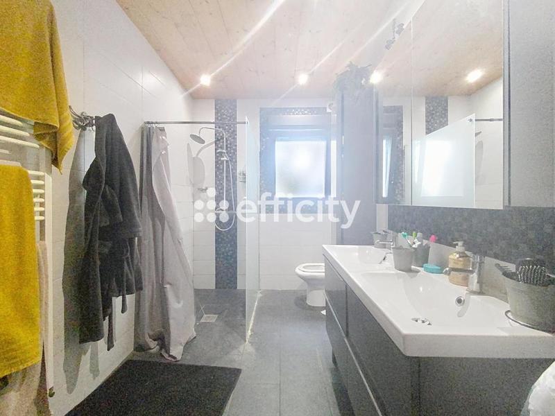 Maison - 193 m² - 7 pièces