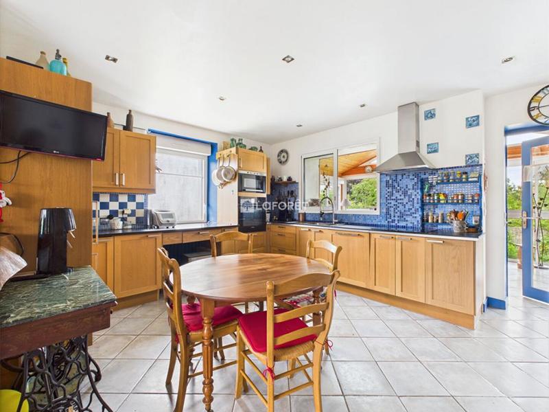 Maison - 178 m² - 6 pièces