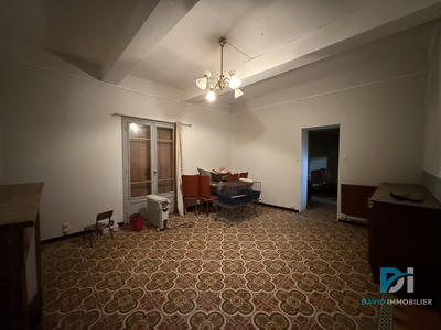 Maison - 261 m² - 11 pièces