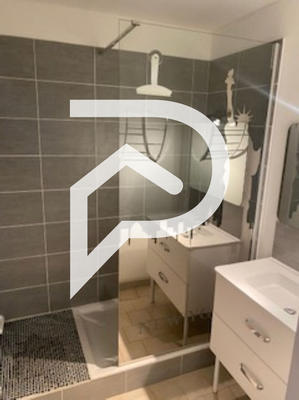 Immeuble - 11 pièces