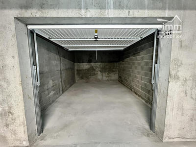 Parking / Garage - 16 m²