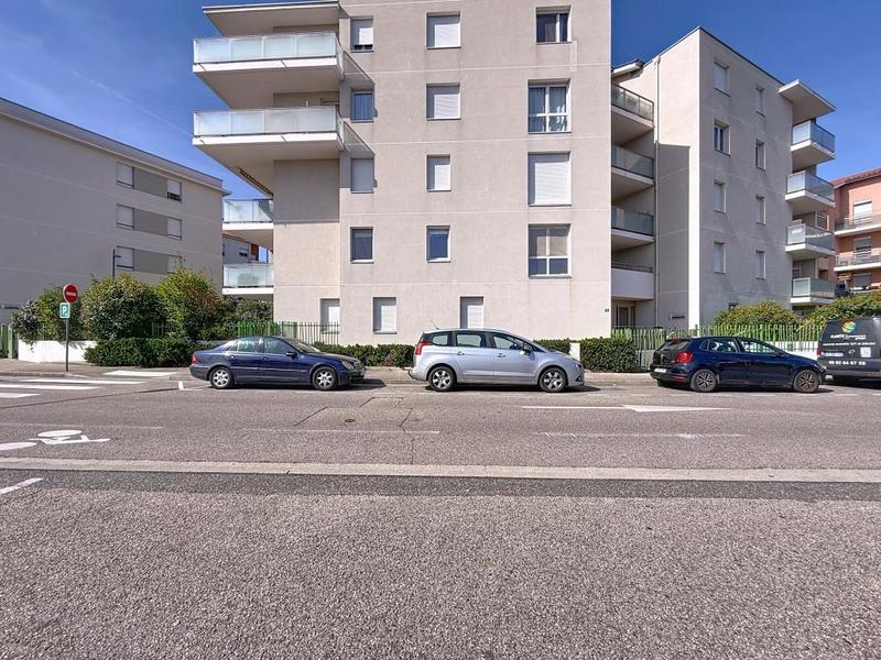 Appartement - 80 m² - 4 pièces