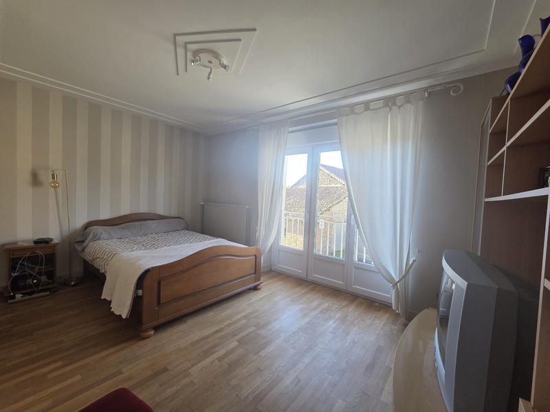 Maison de village - 171 m² - 10 pièces