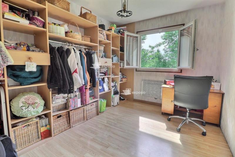 Maison - 171 m² - 9 pièces