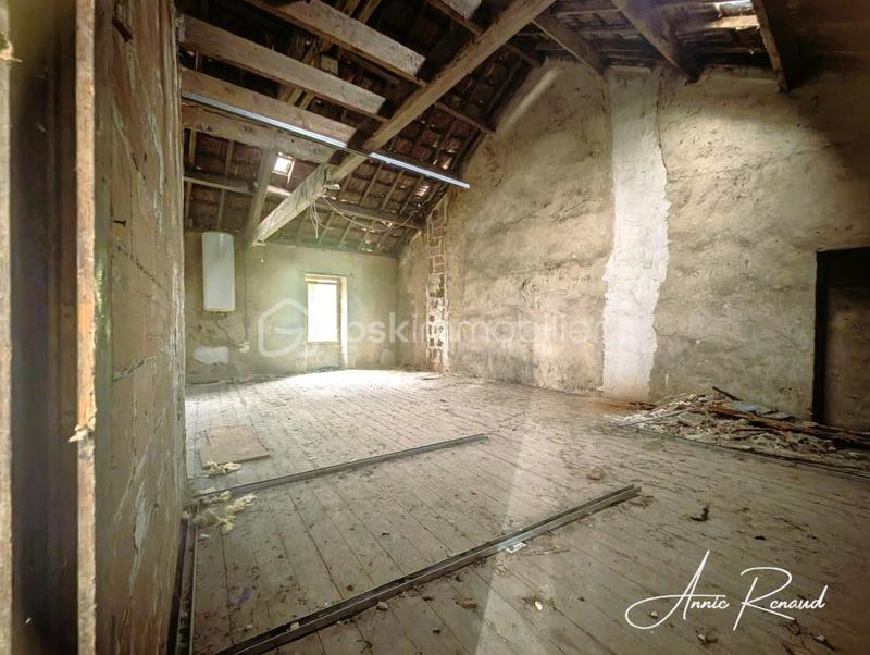 Maison - 240 m² - 7 pièces