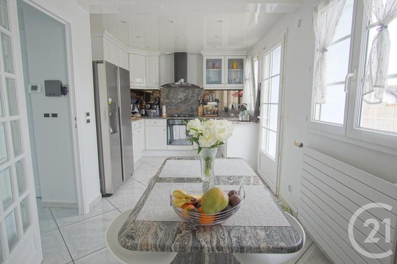 Pavillon - 137 m² - 7 pièces