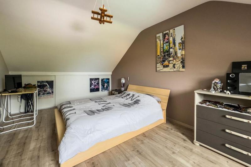 Villa - 240 m² - 6 pièces