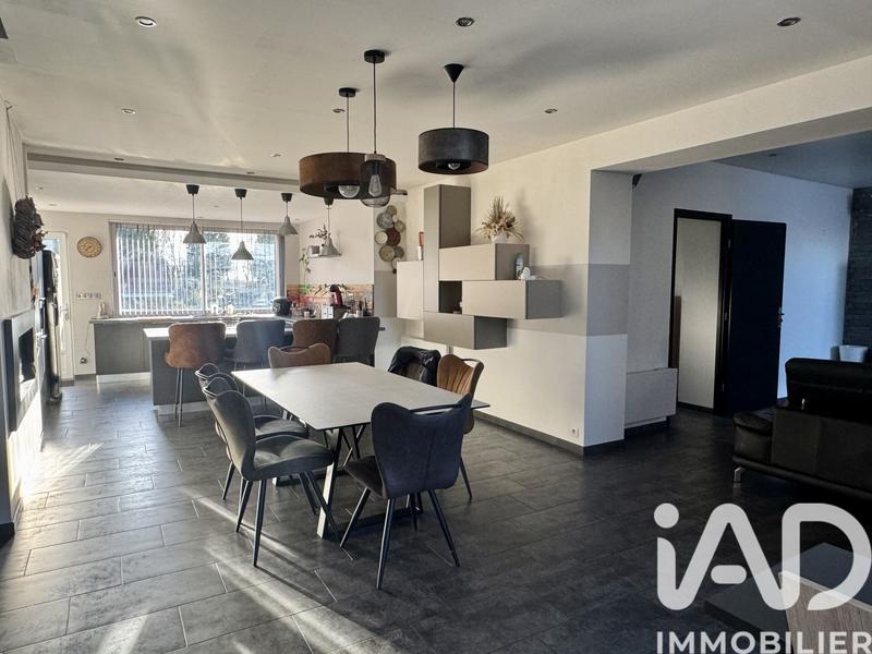 Maison - 140 m² - 5 pièces