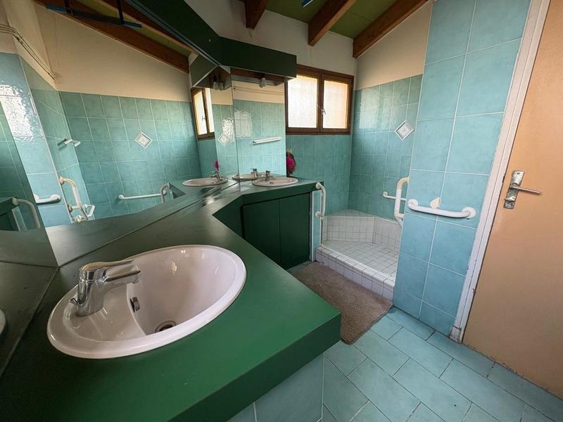 Maison d'architecte - 235 m² - 7 pièces