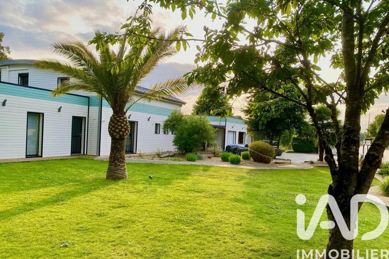 Maison - 178 m² - 6 pièces