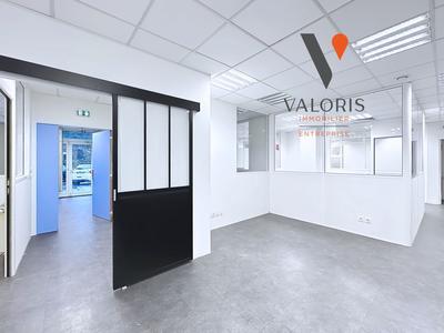 Bureau - 288 m² - 9 pièces