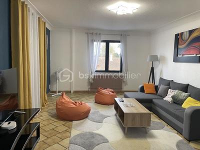 Villa - 182 m² - 8 pièces