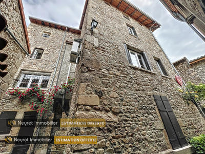 Maison de village - 199 m² - 7 pièces