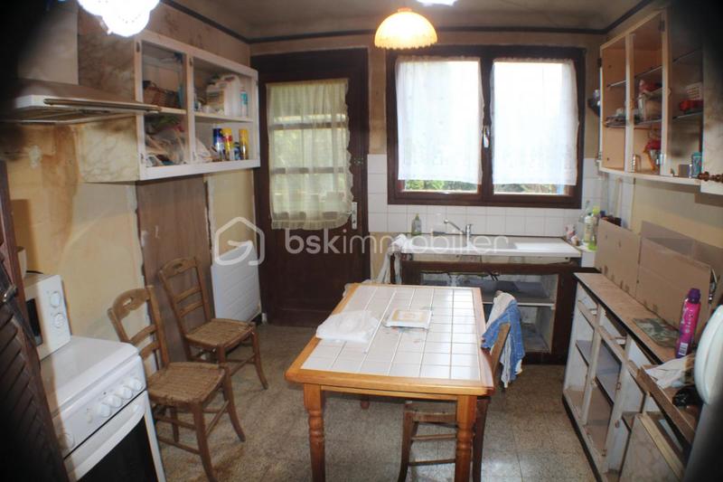 Maison - 90 m² - 5 pièces