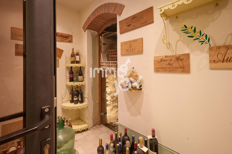 Villa - 320 m² - 8 pièces