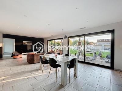 Maison - 168 m² - 6 pièces