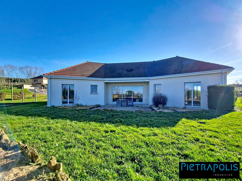 Maison - 140 m² - 7 pièces