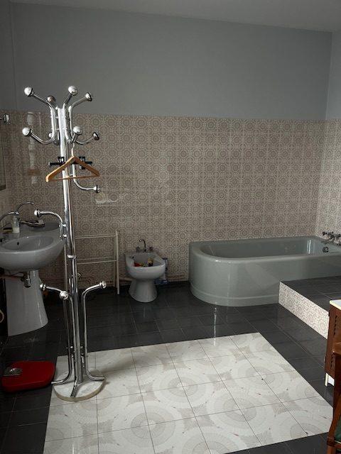 Maison - 500 m² - 10 pièces