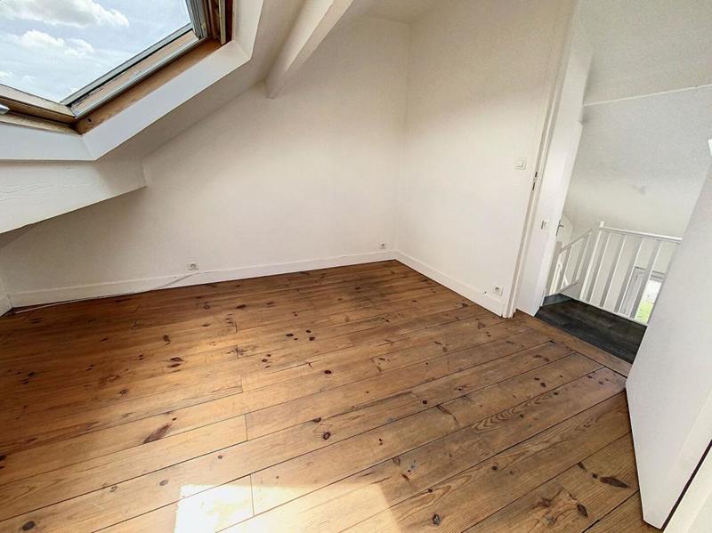 Immeuble - 157 m² - 6 pièces