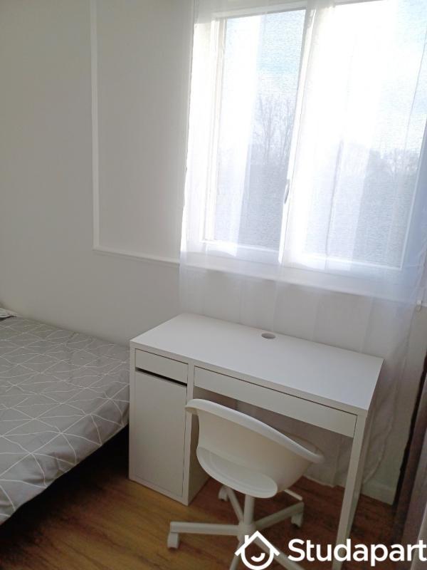 Chambre - 9 m² - 1 pièce