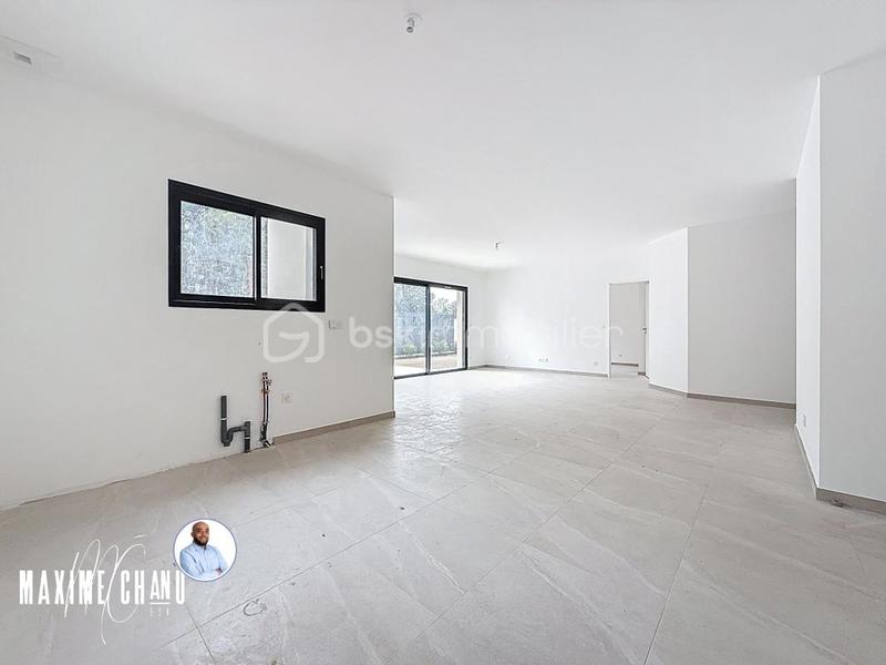 Maison - 102 m² - 4 pièces