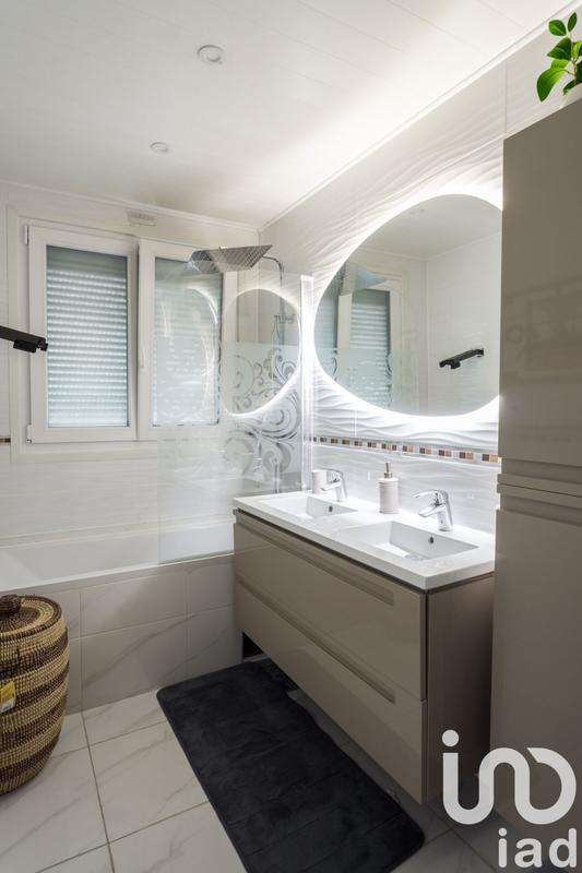 Appartement - 98 m² - 5 pièces