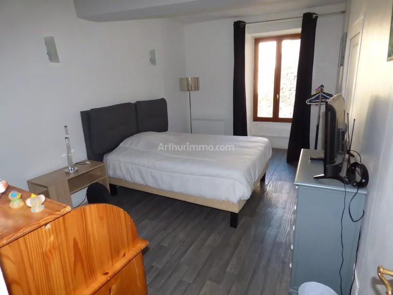 Maison - 200 m² - 9 pièces