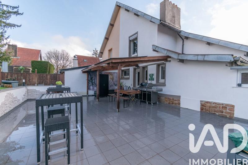 Maison - 75 m² - 5 pièces