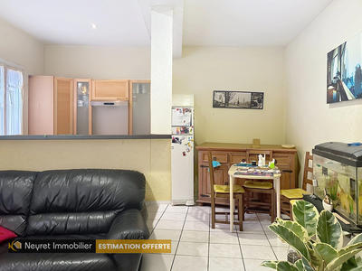 Appartement - 80 m² - 4 pièces