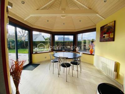 Maison - 141 m² - 6 pièces