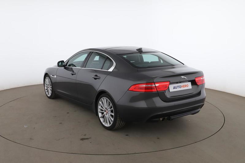 Jaguar Xe 2.0d Portfolio Auto 180 ch