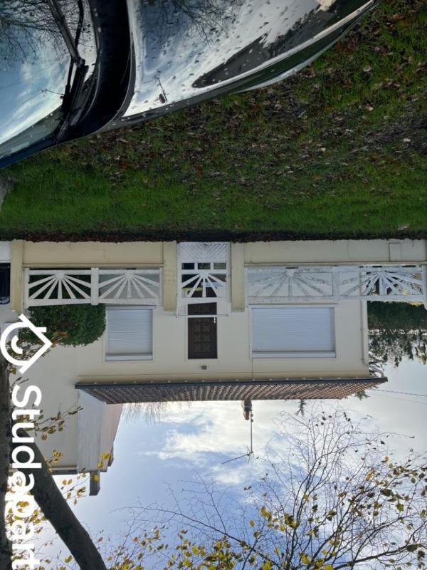 Chambre - 11 m² - 1 pièce