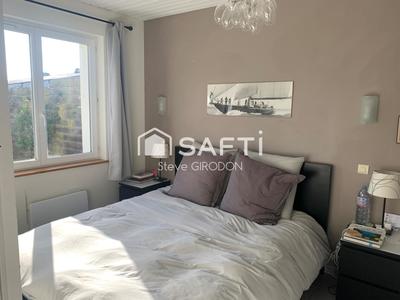 Maison - 148 m² - 8 pièces