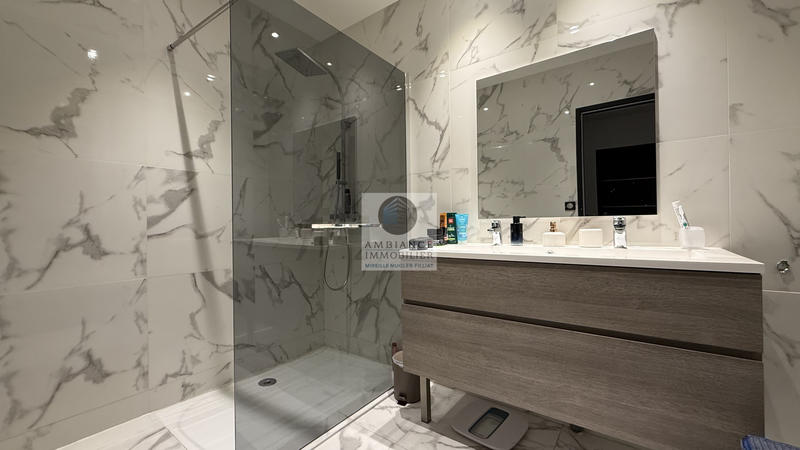 Maison - 167 m² - 6 pièces