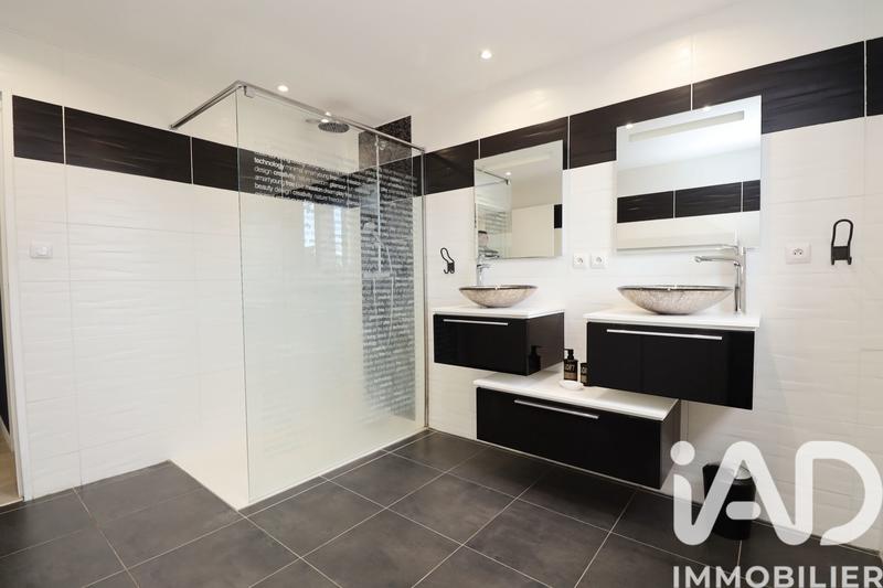 Appartement - 90 m² - 4 pièces