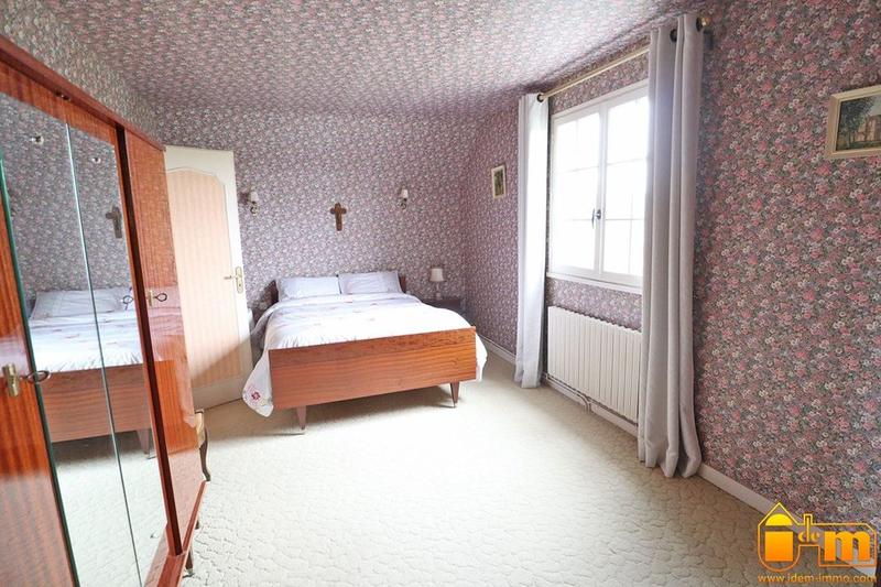 Maison traditionnelle - 140 m² - 6 pièces