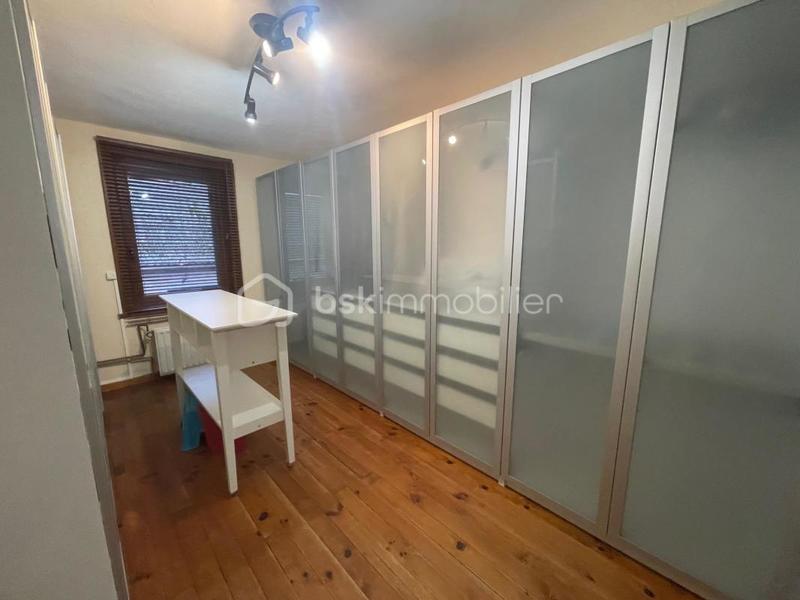 Demeure - 218 m² - 5 pièces