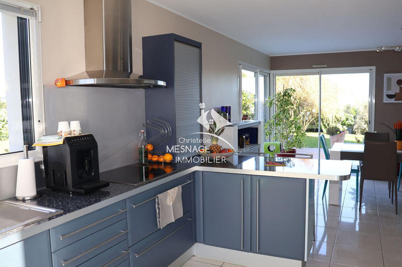 Maison contemporaine - 172 m² - 7 pièces