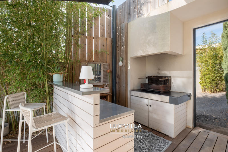 Villa - 240 m² - 6 pièces