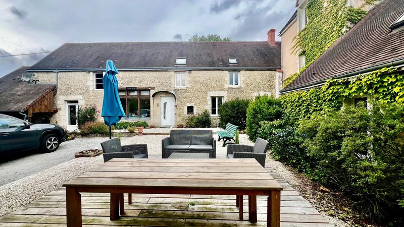 Maison - 202 m² - 12 pièces