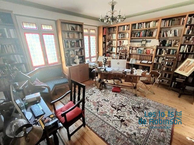 Appartement - 334 m² - 15 pièces