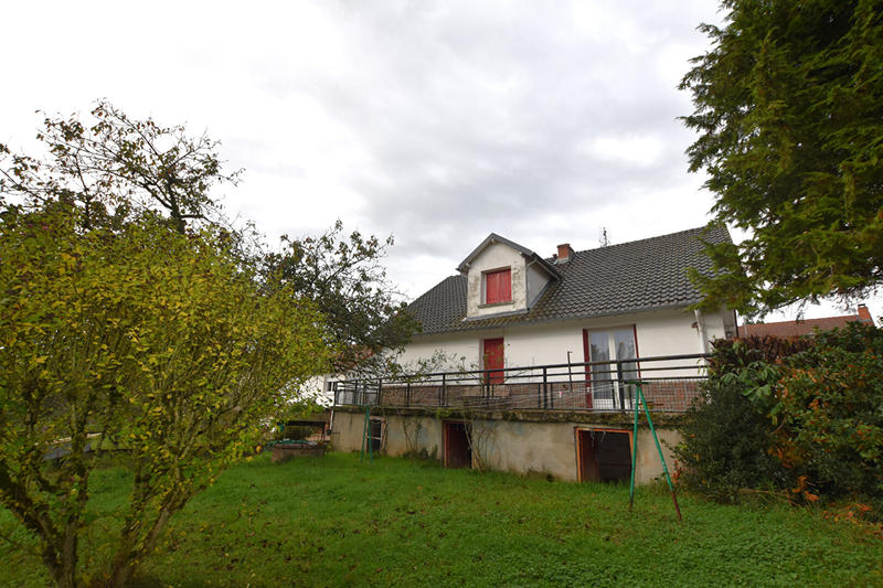 Maison - 179 m² - 10 pièces