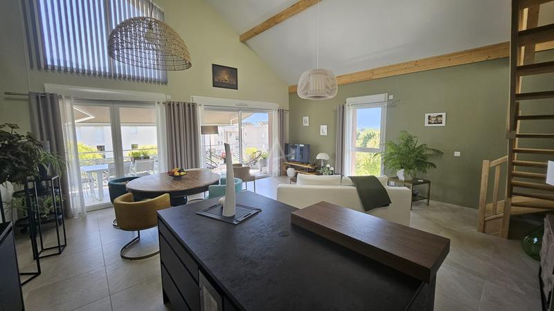 Appartement - 125 m² - 4 pièces