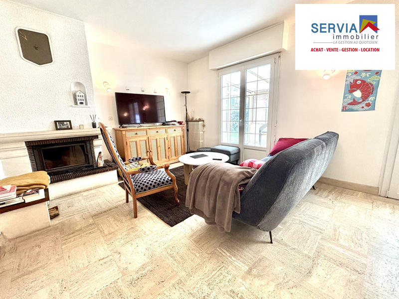 Maison traditionnelle - 102 m² - 4 pièces