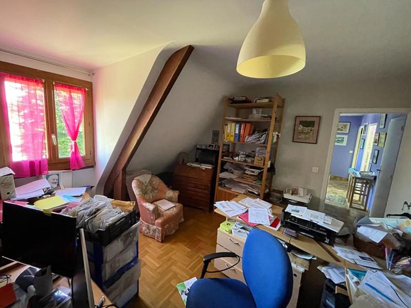 Maison - 180 m² - 9 pièces