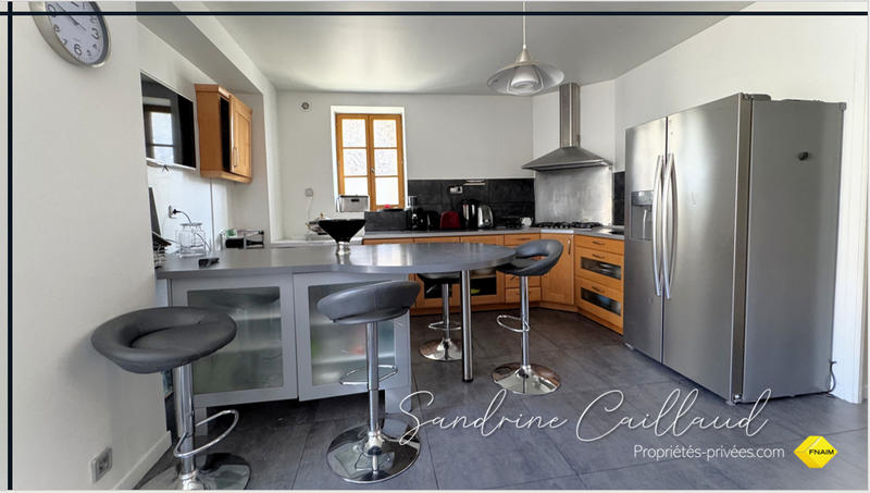 Maison - 150 m² - 5 pièces