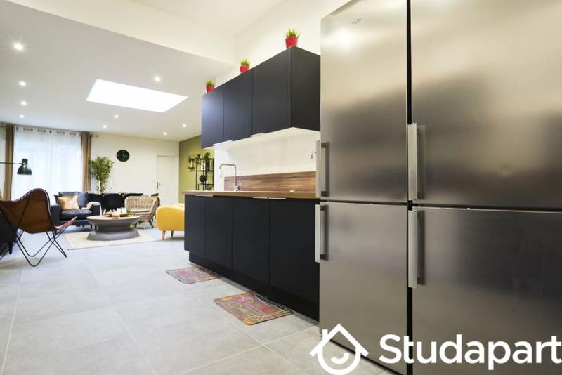 Chambre - 12 m² - 1 pièce