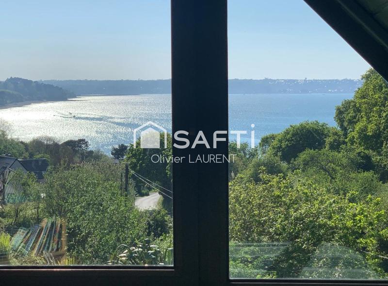 Maison - 136 m² - 8 pièces