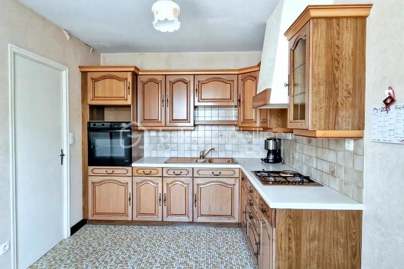 Maison traditionnelle - 85 m² - 5 pièces