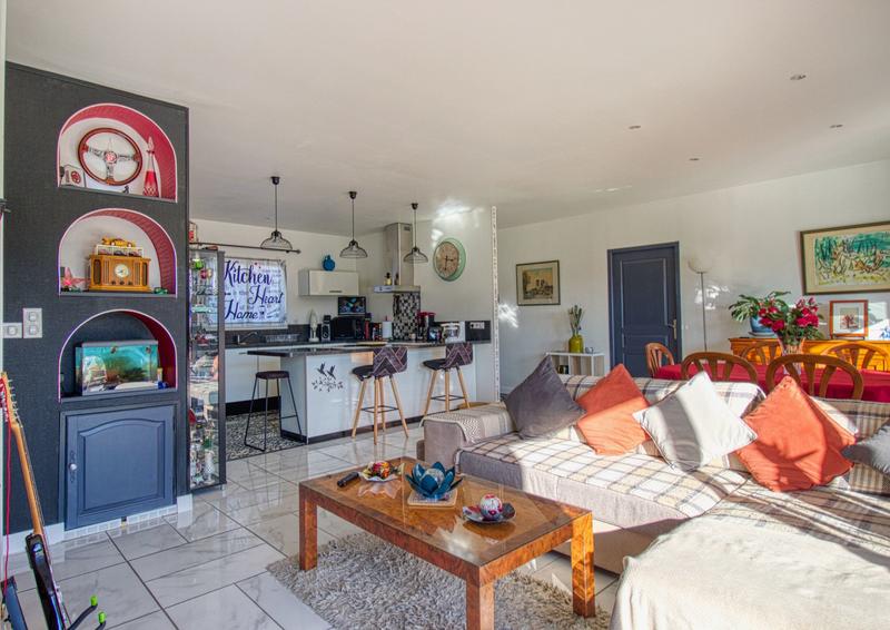 Maison - 137 m² - 5 pièces